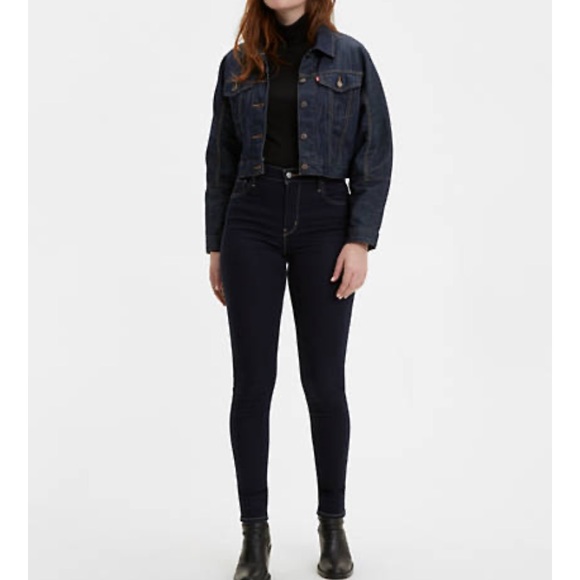 Levi’s High Rise - Picture 2 of 6